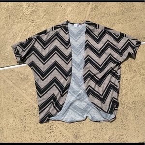 Chevron print dolman sleeve style cardigan